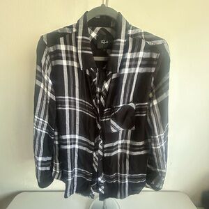 Rails Button Down Shirt in Black Sterling Size L